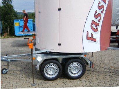 # 171 Hybrid-Kiosk+Trailer