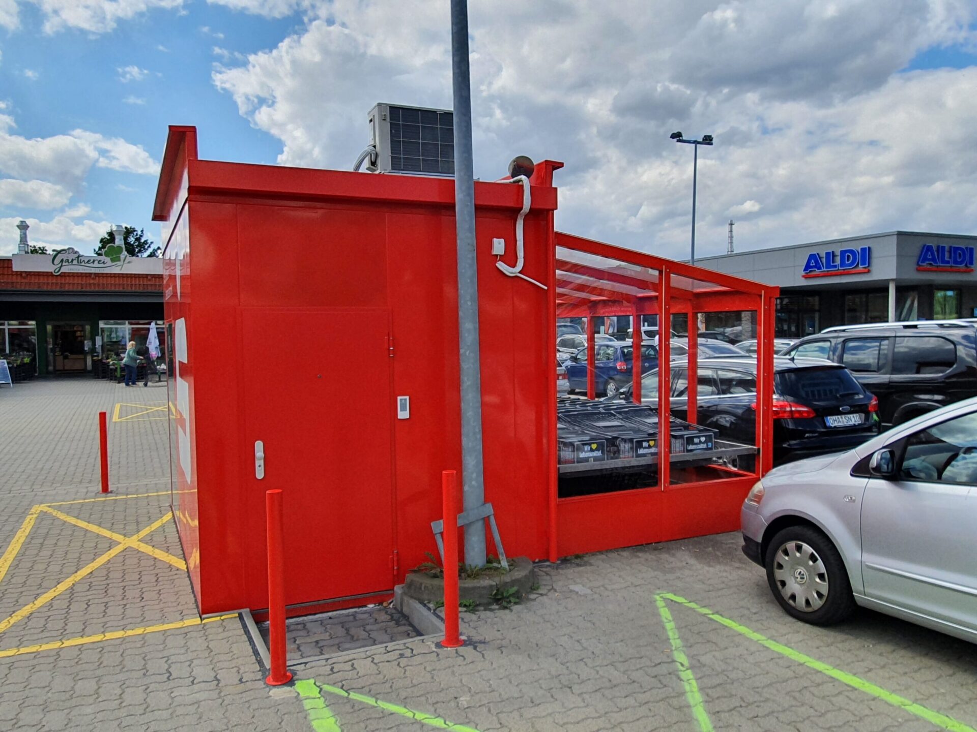 #375 cash-Point, schwere, sprenggeschützte Ausführung mit Betonwänden – Bild 4