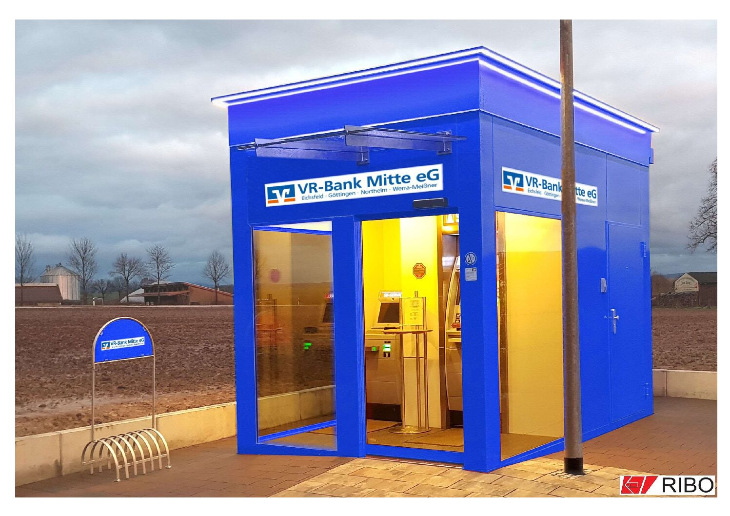 #375 cash-Point, schwere, sprenggeschützte Ausführung mit Betonwänden – Bild 5