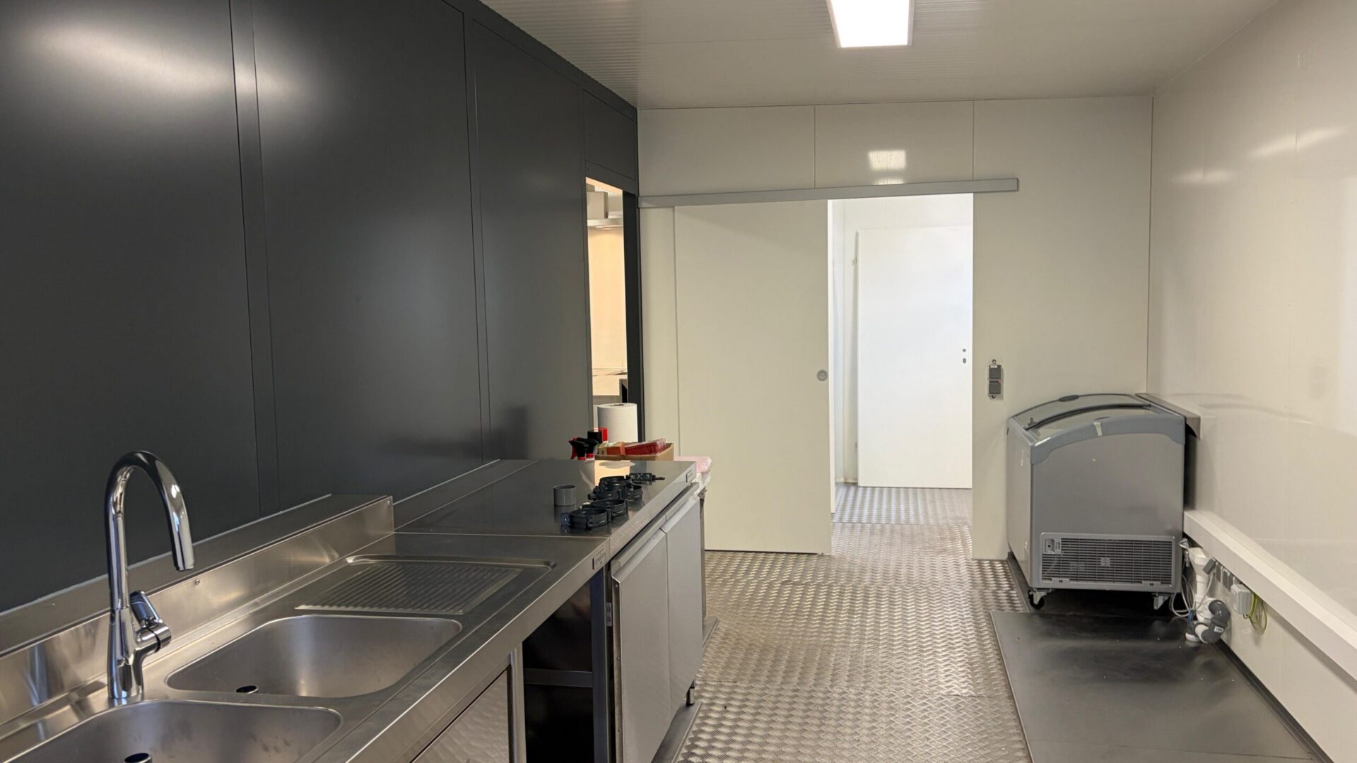 #380 Verkaufspavillon – Bild 11
